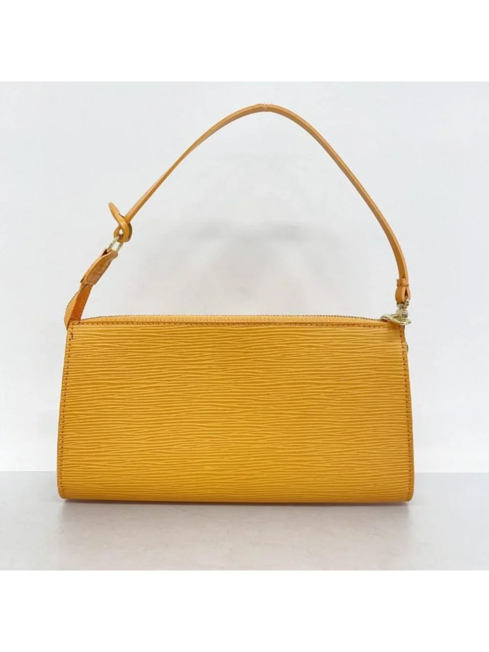 Louis Vuitton Pouch Epi Pochette Mandarin